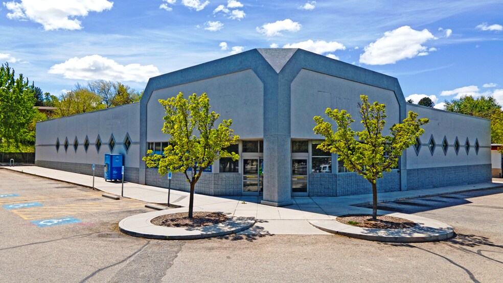 5005 W Overland Rd, Boise, ID à vendre - Photo principale - Image 1 de 35