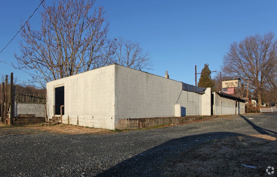 Portfolio of 2 Assets For Sale portefeuille de 2 propriétés à vendre sur LoopNet.ca - Photo du bâtiment - Image 3 de 4