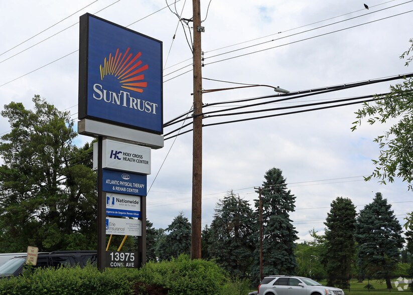 13975 Connecticut Ave, Silver Spring, MD à louer - Photo du bâtiment - Image 2 de 4