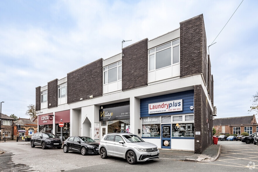 349-363a Stockport Rd, Altrincham for lease - Building Photo - Image 2 of 3