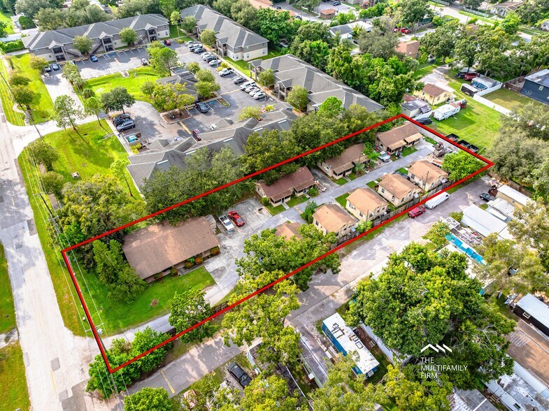 2595 50th Ave N, Saint Petersburg, FL à vendre - Photo du bâtiment - Image 2 de 4