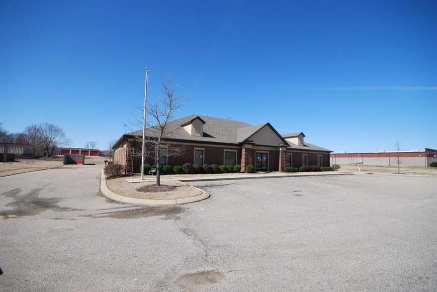 3031 Highway 45 Byp, Jackson, TN for lease - Building Photo - Image 2 of 22