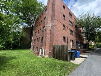 Plus de détails pour 4564 Macarthur Blvd NW, Washington, DC - Multi-résidentiel à vendre