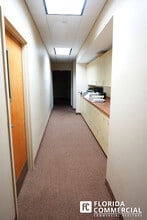 2175-2223 SE Ocean Blvd, Stuart, FL à louer Photo intérieure- Image 1 de 19