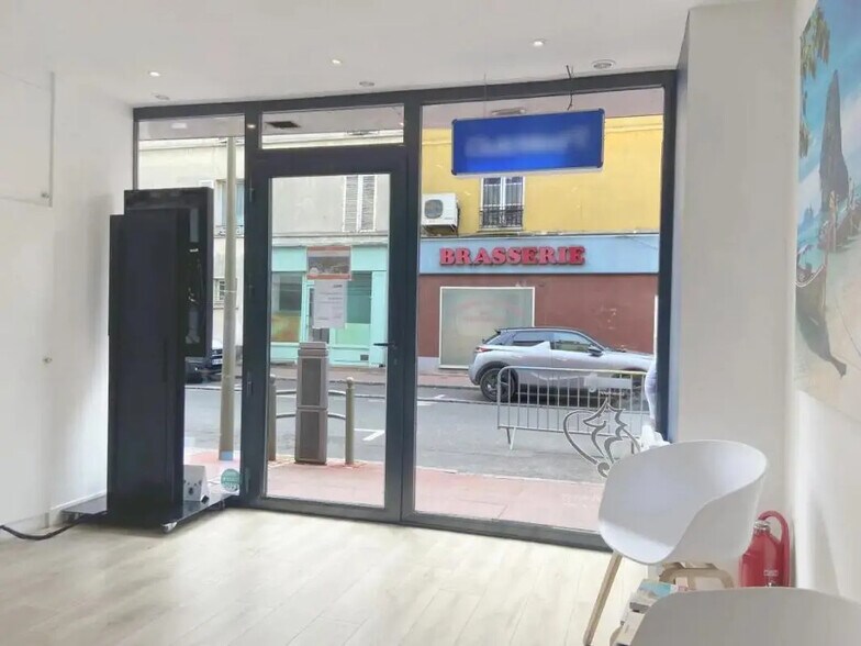 Office in Sèvres for sale - Building Photo - Image 3 of 7