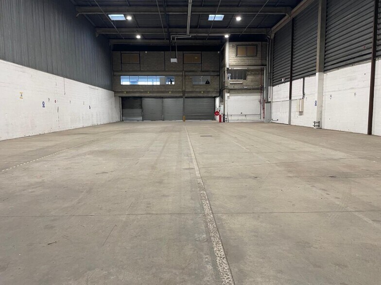 Flex in Aulnay-sous-Bois for lease - Building Photo - Image 2 of 6