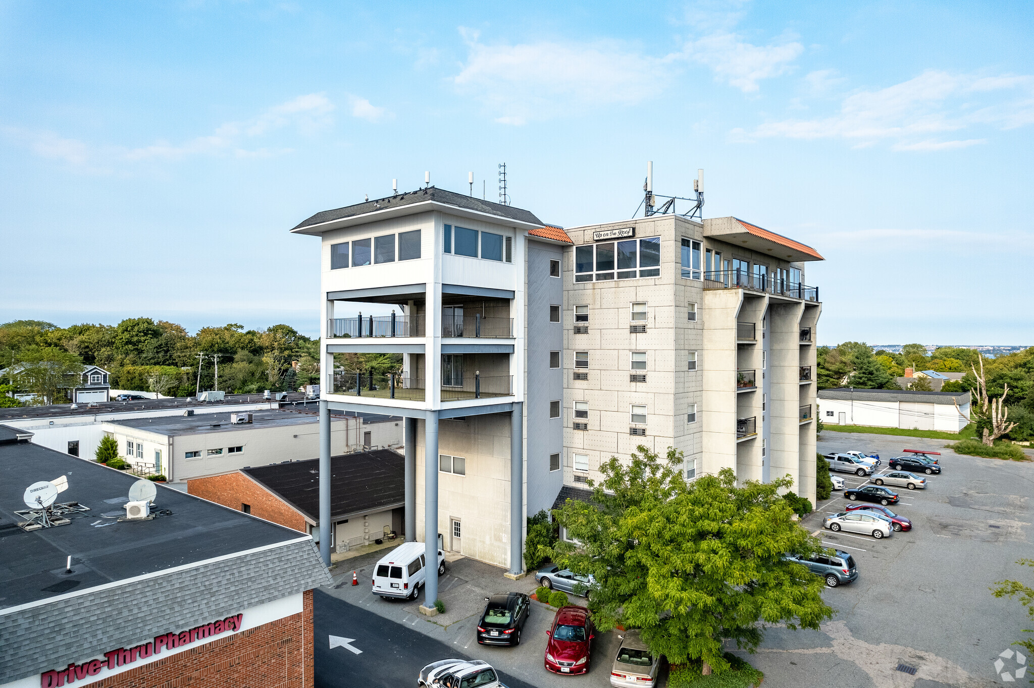 400 Metacom Ave, Bristol, RI à vendre Photo principale- Image 1 de 1