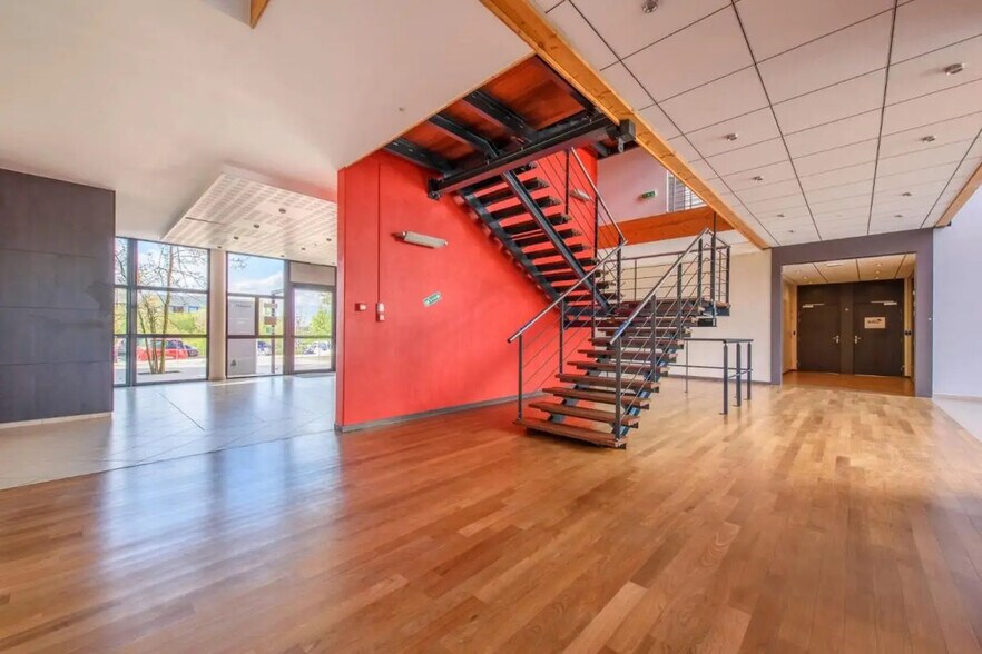 Office in Saint-Priest for sale - Interior Photo - Image 3 of 7