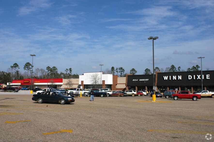 1720 Douglas Ave, Brewton, AL à louer - Photo du bâtiment - Image 2 de 2