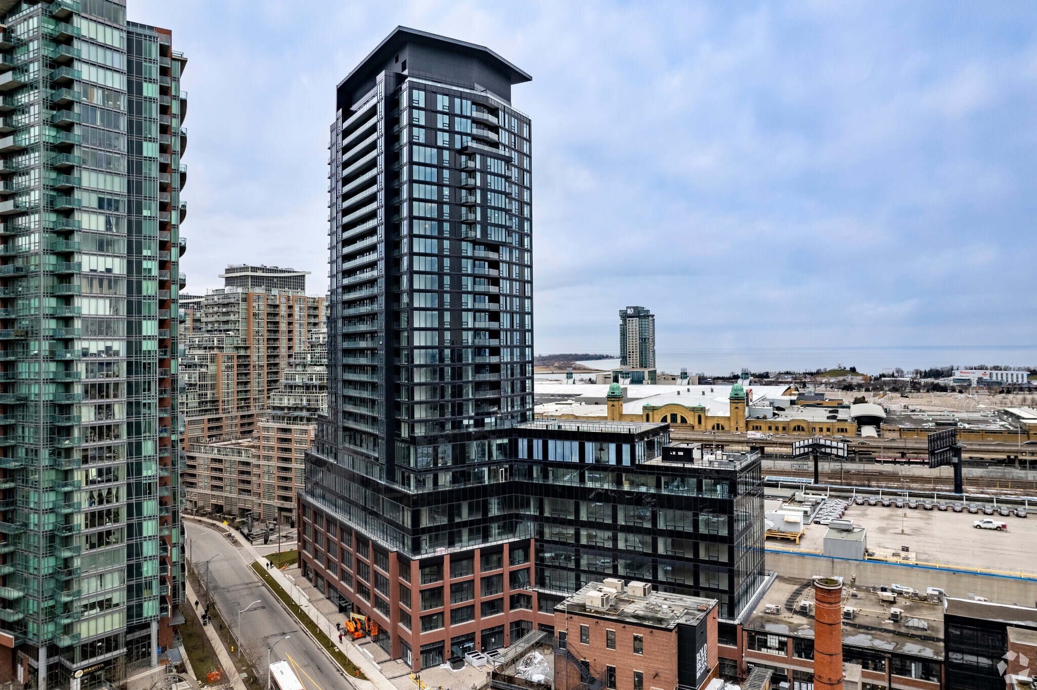 145-147 E Liberty St, Toronto, ON for lease Primary Photo- Image 1 of 6