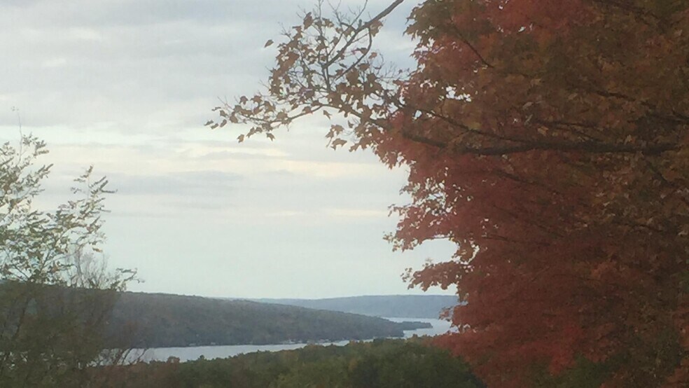 8856 Coryell rd, Hammondsport, NY à vendre - Photo du bâtiment - Image 2 de 2