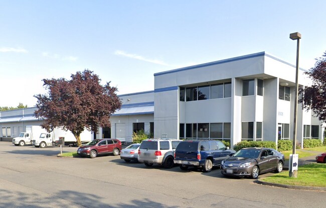 Plus de détails pour 19305-19309 70th Ave S, Kent, WA - Industriel à louer