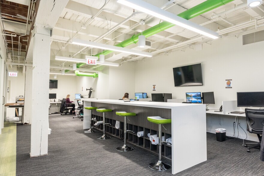 1021 W Adams St, Chicago, IL à louer - Photo du bâtiment - Image 3 de 6