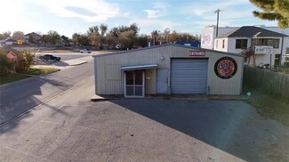 Plus de détails pour 420 S 3rd St, Clinton, OK - Vente au détail à vendre