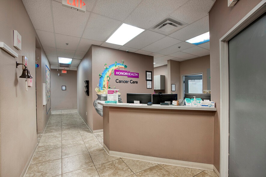 5750 W Thunderbird Rd, Glendale, AZ for lease - Interior Photo - Image 3 of 8