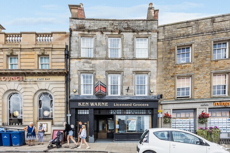 22 Market Pl, Richmond à louer - Photo du bâtiment - Image 2 de 2