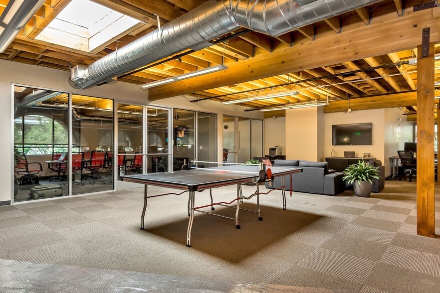 770 Marshall St, Redwood City, CA for lease - Interior Photo - Image 2 of 15