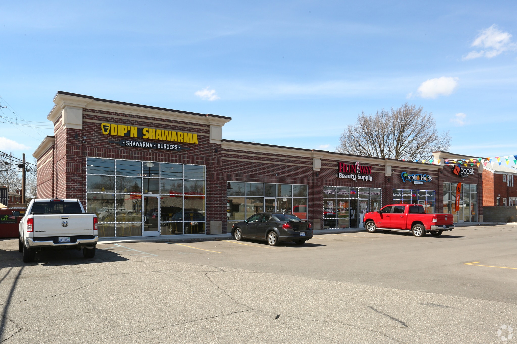 8175-8255 N Telegraph Rd, Dearborn Heights, MI for sale Primary Photo- Image 1 of 7