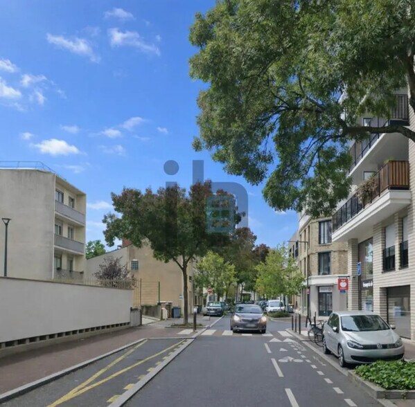 Commerce de détail dans Suresnes à louer - Photo du bâtiment - Image 2 de 3