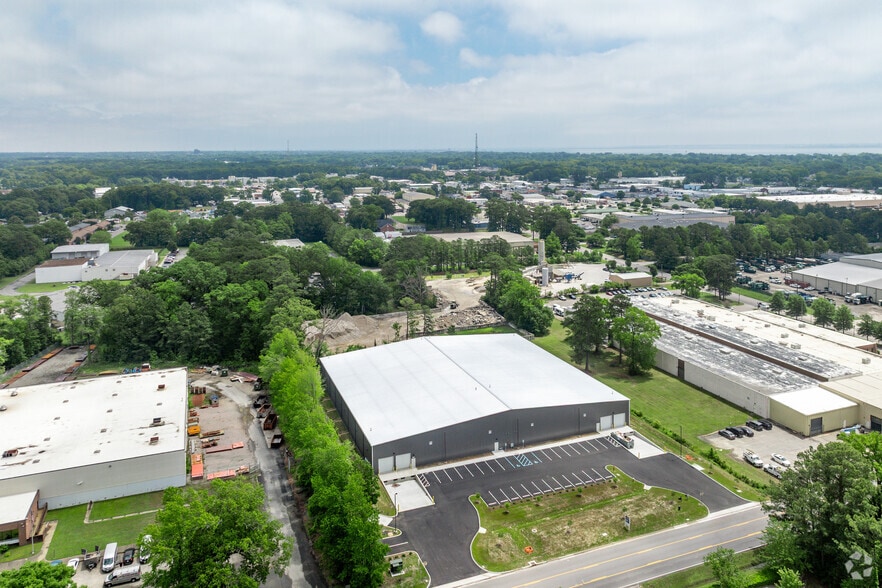 324 E St, Hampton, VA for sale - Building Photo - Image 1 of 16