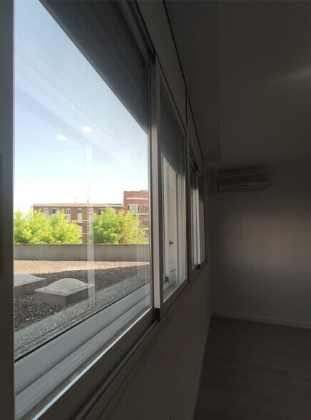Office in Martorell, Barcelona for lease - Interior Photo - Image 3 of 4