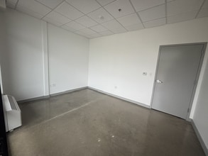 1450 Curtis Ln, Allen, TX for lease Interior Photo- Image 1 of 2