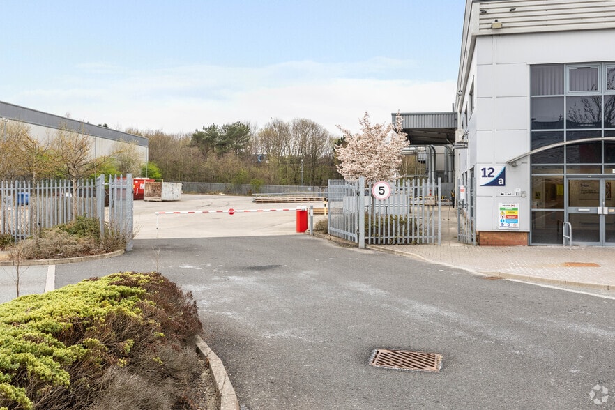12A Follingsby Close, Gateshead for lease - Building Photo - Image 3 of 26