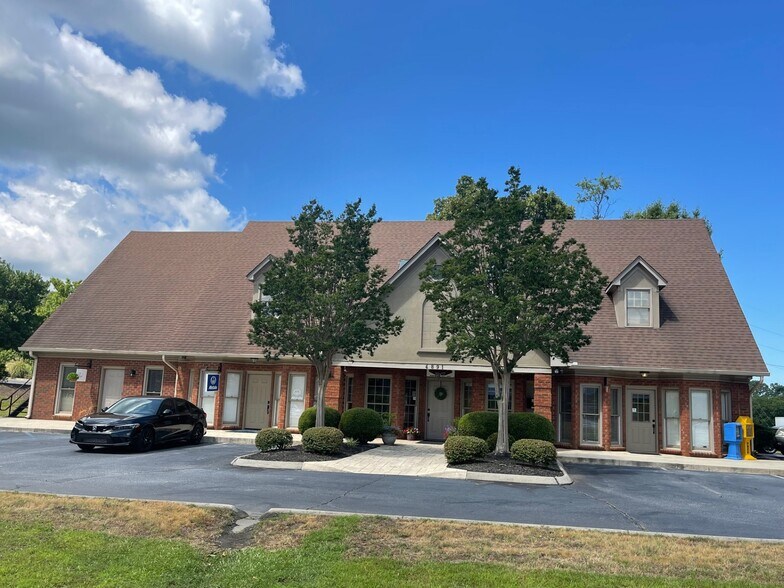 4891 Hwy 153, Easley, SC à louer - Photo principale - Image 1 de 8