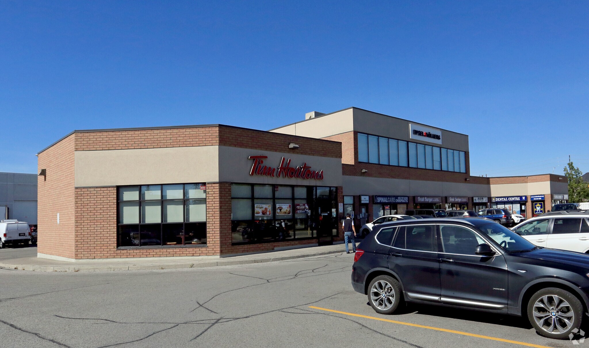 9206 Leslie St, Richmond Hill, ON for sale Primary Photo- Image 1 of 1