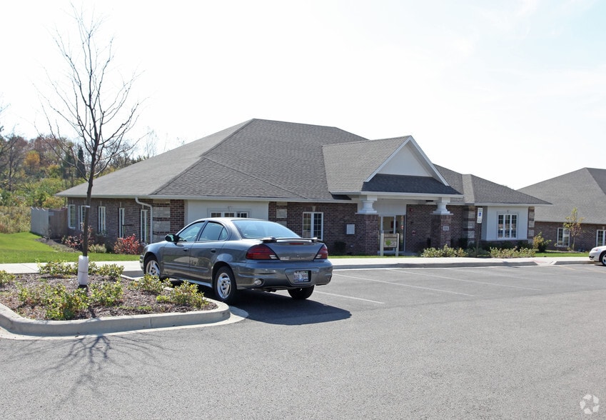 3331 Hobson Rd, Woodridge, IL for sale - Building Photo - Image 2 of 2