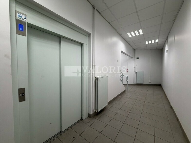 20 Avenue Lucien Buisson, Meyzieu for lease - Building Photo - Image 3 of 8