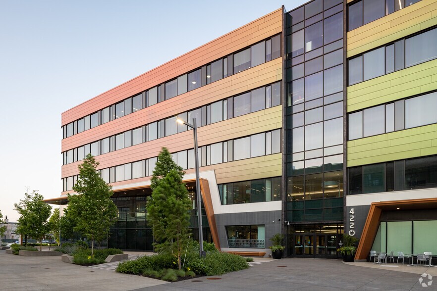 4220 Duncan Ave, Saint Louis, MO à louer - Photo du bâtiment - Image 3 de 6