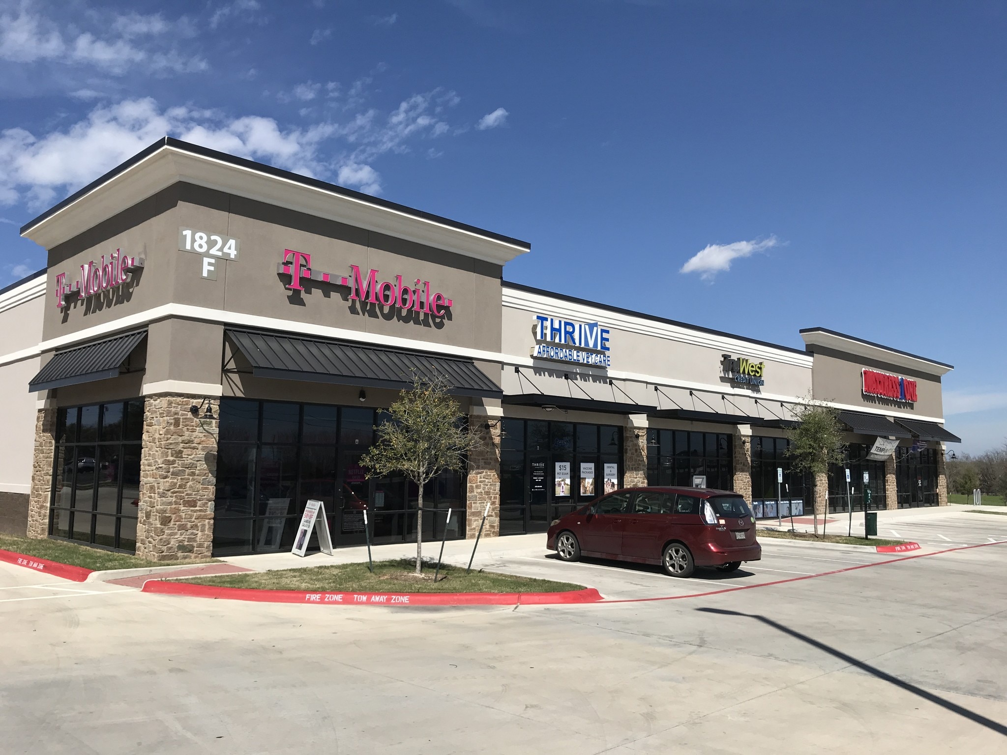 1824 W Slaughter Ln, Austin, TX for lease Primary Photo- Image 1 of 25