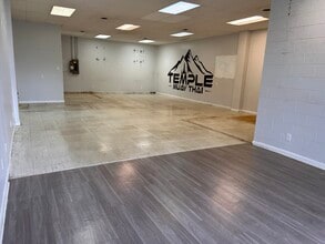 1 Kenilworth Knoll, Asheville, NC for lease Interior Photo- Image 1 of 3