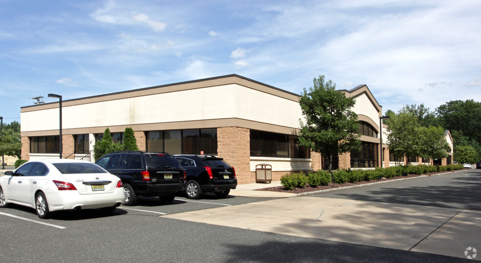 50 US Highway 9, Morganville, NJ for lease - Primary Photo - Image 1 of 5