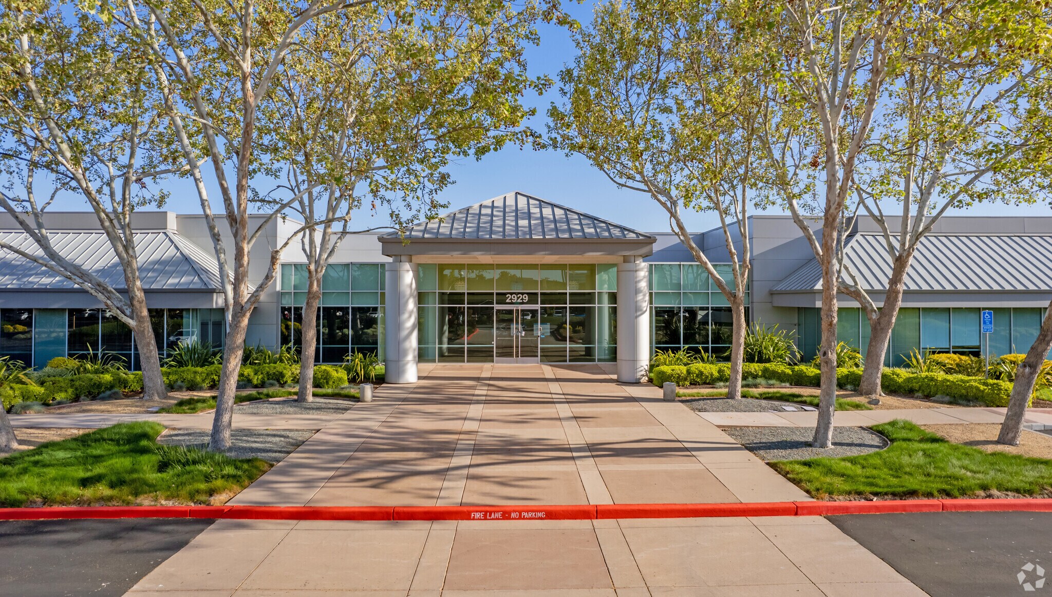 2901-2929 Patrick Henry Dr, Santa Clara, CA à louer Photo du bâtiment- Image 1 de 10