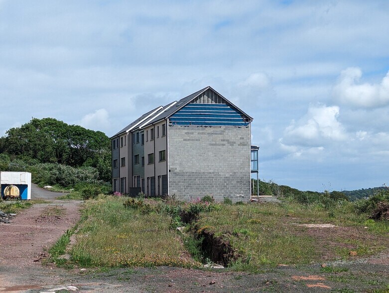 11 Ocean Way, Pembroke Dock à vendre - Photo du bâtiment - Image 2 de 5