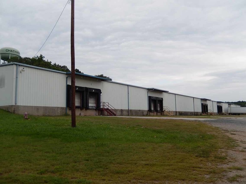 385 Tightsqueeze Industrial Rd, Chatham, VA à vendre - Photo principale - Image 1 de 1