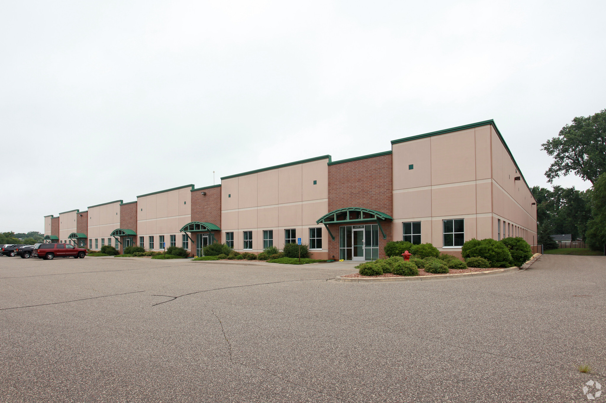 6224 Lakeland Ave, Brooklyn Park, MN for lease Building Photo- Image 1 of 4