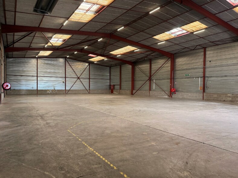 9 Avenue Du Maréchal De Lattre De Tassigny, Meyzieu for lease - Building Photo - Image 3 of 6