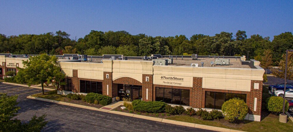 731 S Route 21, Gurnee, IL à vendre - Photo principale - Image 1 de 57