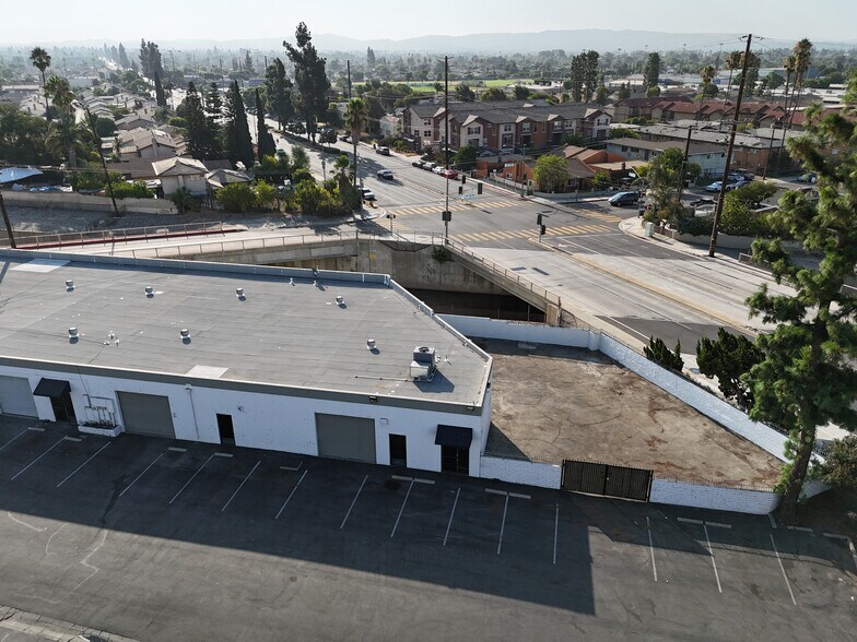 15025 Badillo St, Baldwin Park, CA à louer - Photo du bâtiment - Image 1 de 7