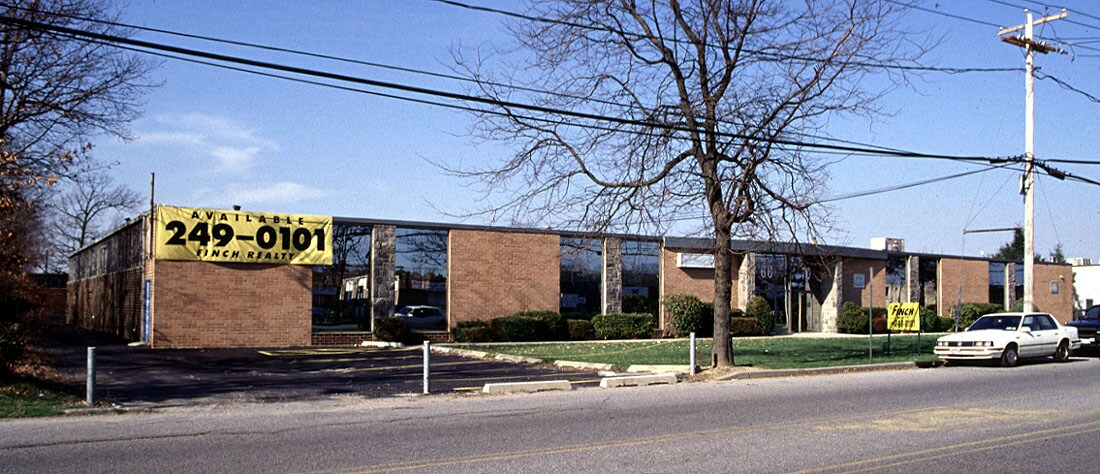 66-70 Central Ave, Farmingdale, NY à vendre Photo du bâtiment- Image 1 de 1