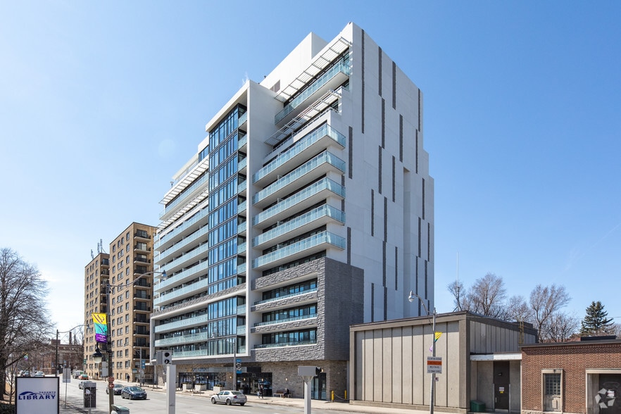 3018 Yonge St, Toronto, ON à vendre - Photo principale - Image 1 de 1