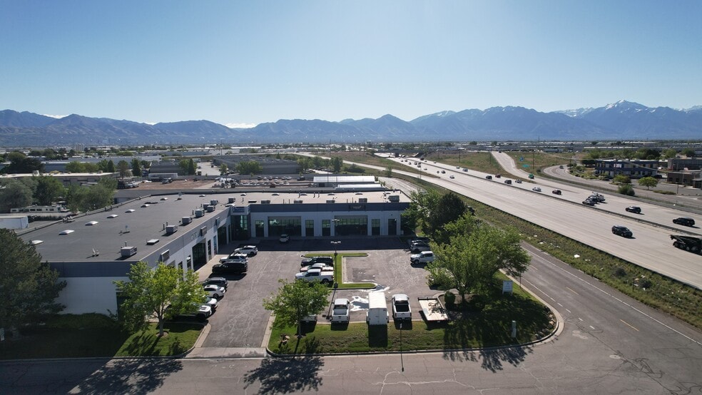 4220 W 2100 S, Salt Lake City, UT for lease - Building Photo - Image 3 of 11