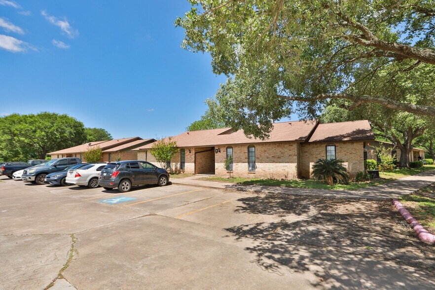 2910 Old Lane City Rd, Wharton, TX à vendre - Photo du bâtiment - Image 2 de 67