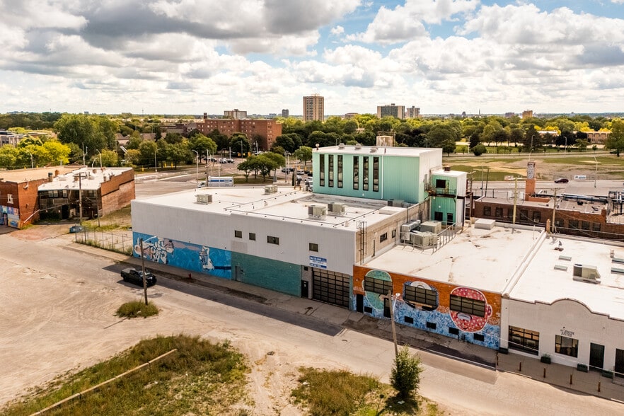 2000 Division St, Detroit, MI for sale - Building Photo - Image 2 of 14