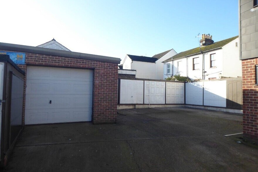 57 High Brooms Rd, Tunbridge Wells à louer - Photo du bâtiment - Image 3 de 7