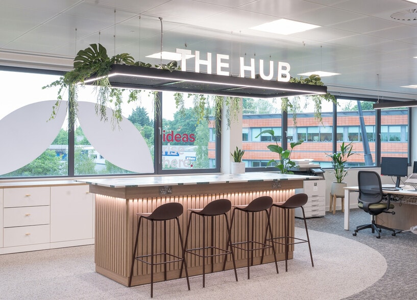 Gatwick Rd, Crawley for lease - Interior Photo - Image 2 of 10