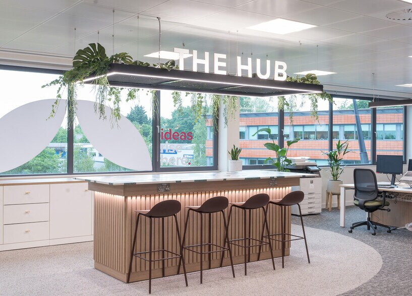 Gatwick Rd, Crawley à louer - Photo intérieure - Image 2 de 10